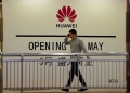Huawei mahu membuang ratusan pekerja akibat sekatan Amerika Syarikat