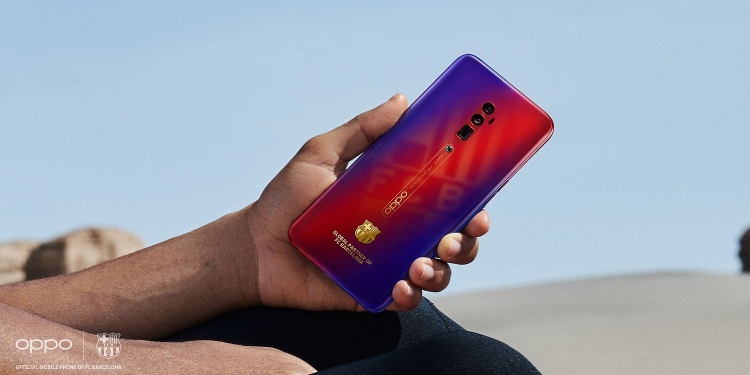 FC Barcelona perbaharui kontrak pemain China – Oppo Reno 10x Zoom