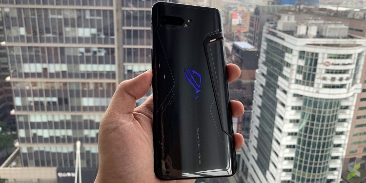 Harga ROG Phone 2 di China jauh lebih murah dari generasi pertama