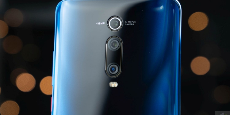 Lazada jual Mi 9T dengan 2 tahun jaminan dan perlindungan tambahan