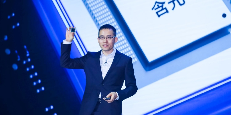 Alibaba perkenal cip AI Hanguang 800, kuasa pengkomputeran termaju