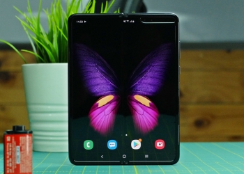 Hands-on Galaxy Fold: Telefon Boleh Lipat Terbaik, Setakat Ini