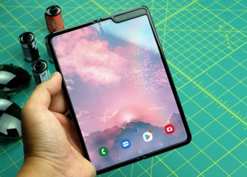 Hands-on Galaxy Fold: Telefon Boleh Lipat Terbaik, Setakat Ini