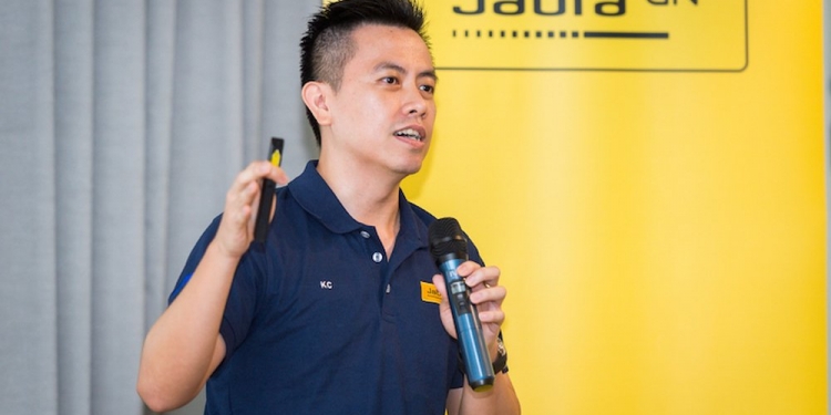 Jabra umum naik taraf jaminan ke penggantian 1-ke-1