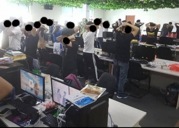 Jabatan Imigresen Malaysia serbu sindiket penipuan panggilan online terbesar