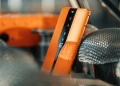 Telefon konsep OnePlus ini meniru cermin kereta Mclaren