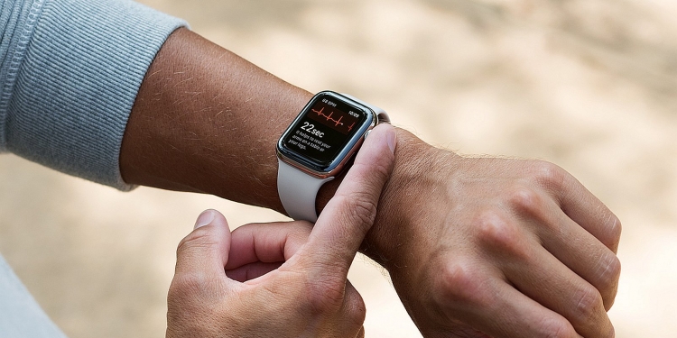 Apple Watch bantu kesan penyakit jantung misteri seorang rakyat Malaysia