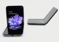 Galaxy Z Flip: telefon boleh lipat Samsung yang lebih mudah dilipat