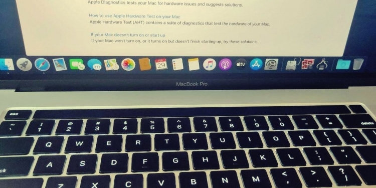 Machines Dikecam Teruk Dek Enggan Mengganti MacBook Pro Yang Rosak