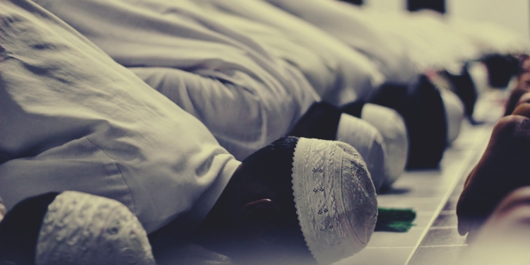 COVID-19: Kerajaan Saran Jemaah Di Rumah Dan Dengar Ceramah Online