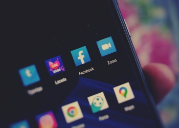 Amaran Kepada Pengguna Zoom, Data Anda Disalur Kepada Pihak Ke-3