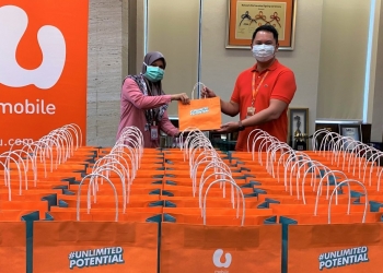 U Mobile perkukuh rangkaian di hospital dan sumbang 100 unit telefon