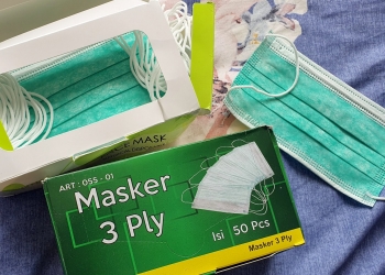 Peniaga ditahan kerana menjual topeng muka lebih dari RM1.50 sekeping