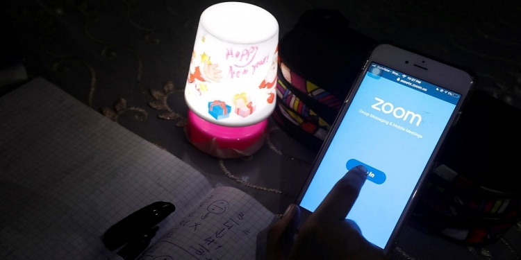 Lebih 1,700 laman baru Zoom dikesan, taktik terbaru penjenayah siber perdaya orang ramai