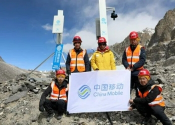 Telco China berlumba-lumba pasang ibu sawat 5G di Gunung Everest