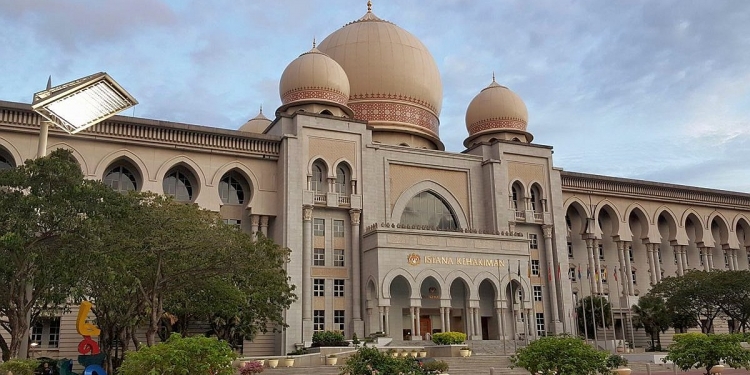 Mahkamah Malaysia catat sejarah apabila menjalankan siaran langsung pendengaran kes di atas talian