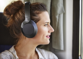 Philips TAPH805, earfon wayarles dengan anti hingar dijual pada tanda harga RM 999