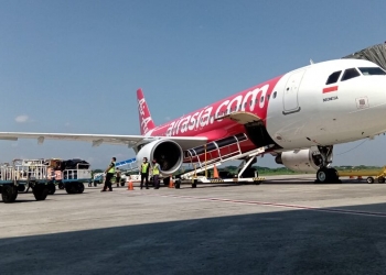 Penumpang AirAsia wajib pakai topeng muka dan dibenarkan bawa hanya satu bagasi kabin