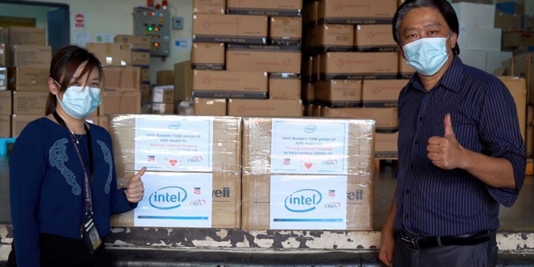 Guna pencetak 3D, dua kakitangan Intel hasilkan hampir 500 pelindung muka