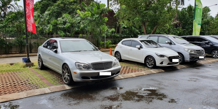 Jangan tinggalkan pensanitasi tangan di dalam kereta