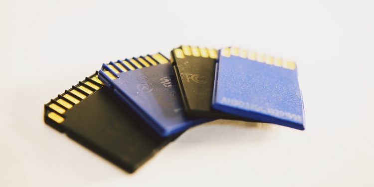 SD Association umum piawaian kad SD versi 8.0 yang sokong PCIe 4