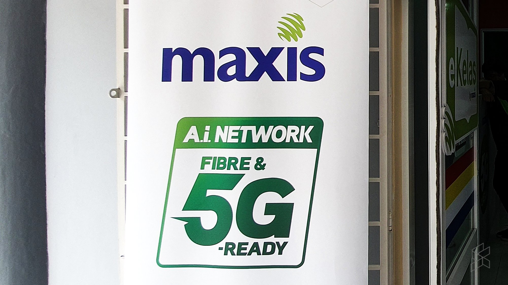 Maxis Postpaid Unlimited Data / Hotlink Postpaid Flex Plus now comes