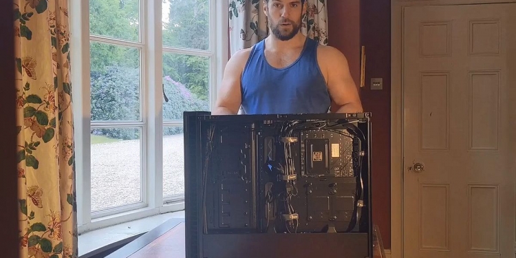 Superman pilih AMD Ryzen 9 3900X untuk kuasakan desktopnya