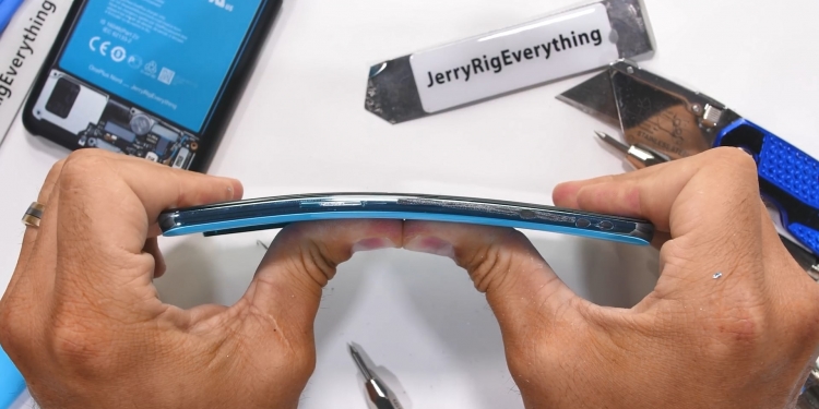 OnePlus Nord meliuk lintuk dikerjakan Jerry