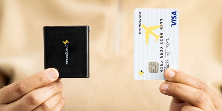 Pengecas Omega 200W boleh cas 2 laptop serentak pada kelajuan penuh