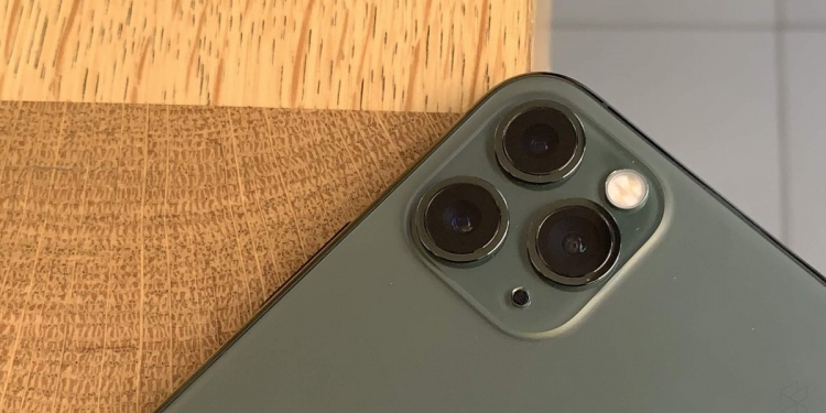 Gambar terbocor iPhone 12 ada kamera berbeza dari iPhone 11