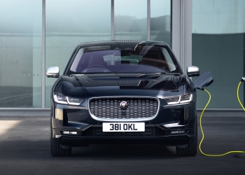 Kenderaan berenjin pembakaran  tidak boleh dijual di UK mulai tahun 2030