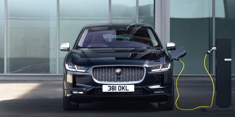 Kenderaan berenjin pembakaran tidak boleh dijual di UK mulai tahun 2030