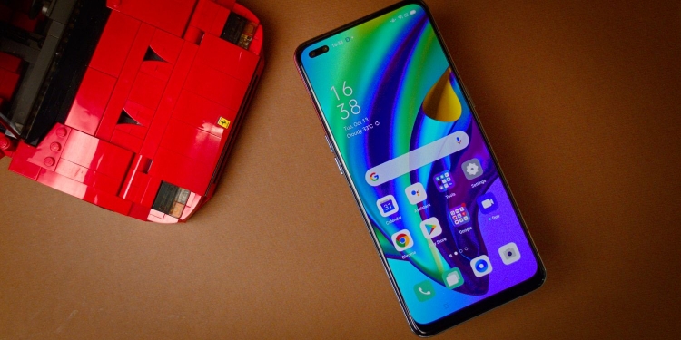 6 kamera beserta tangki bateri besar jadikan OPPO A93 ada gaya dan gagah juga