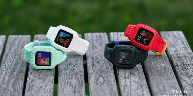 Jam tangan pintar, Garmin Vivofit jr 3 membawa kanak-kanak teroka dunia Marvel dan Disney