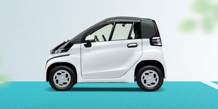 Toyota lancar kereta elektrik ultrakompak pada harga kurang RM100k