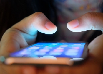 Aplikasi palsu bahaya kepada diri dan peranti anda, ini cara mengesannya