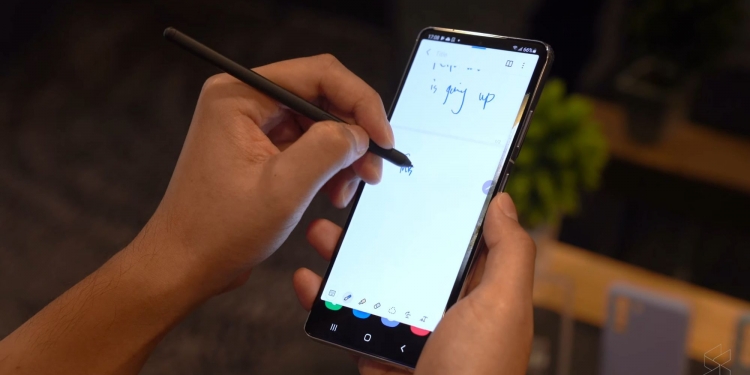 Galaxy S21 Ultra: Harapan Samsung untuk leburkan badi lagxynos
