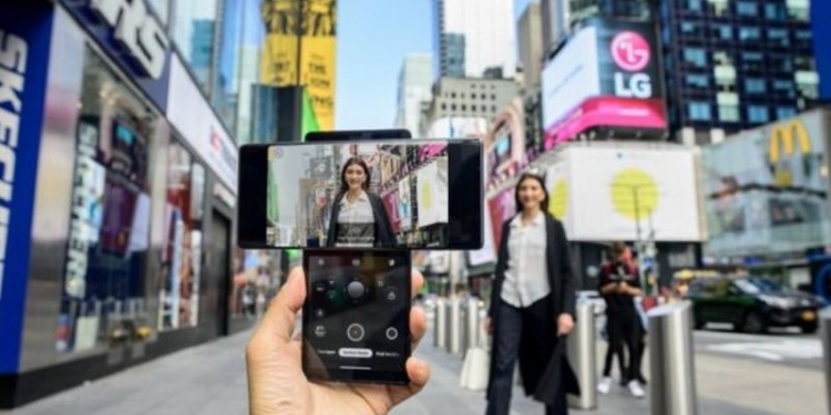 Rugi hampir 6 tahun, LG  pertimbang untuk tinggalkan perniagaan telefon pintar