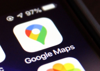 Google Maps wujudkan skrin split pada Street View, lebih yakin untuk navigasi tepat ke lokasi