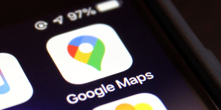 Google Maps wujudkan skrin split pada Street View, lebih yakin untuk navigasi tepat ke lokasi