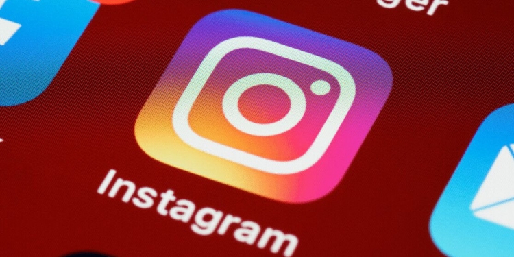 Facebook rancang cipta Instagram untuk bawah 13 tahun, kanak-kanak tidak perlu tipu usia lagi