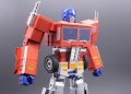 Berharga lebih RM2,800, robot mainan Optimus Prime ini boleh beraksi seperti yang sebenar