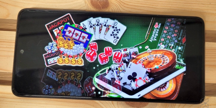 SKMM sekat 2,195 laman web & tutup 197,65 talian telefon yang promosi judi dalam talian