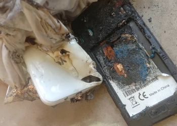 Guru bantu murid ganti telefon Yes Altitude 3 yang meletup