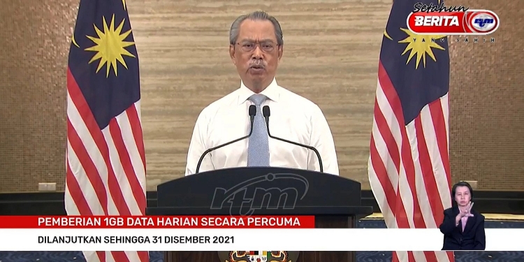 PEMULIH: Data 1GB percuma setiap hari akan diteruskan sehingga hujung tahun 2021