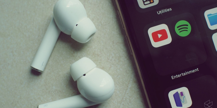 Hanya 2 huruf ini diperlukan untuk muat turun MP3 daripada YouTube