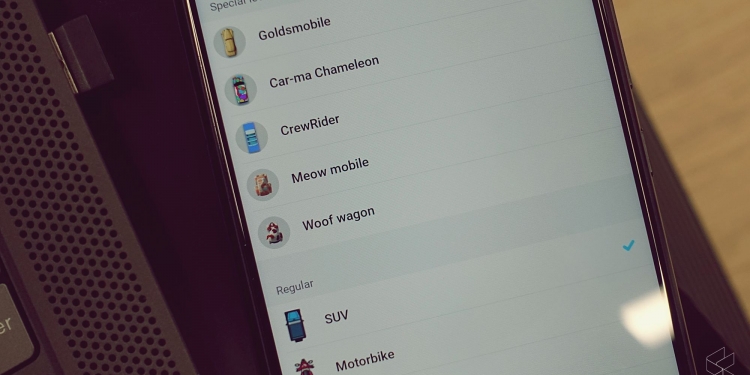 Anda pasukan kucing atau anjing? Waze tanya