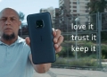 Nokia XR20 kalis tendangan Roberto Carlos