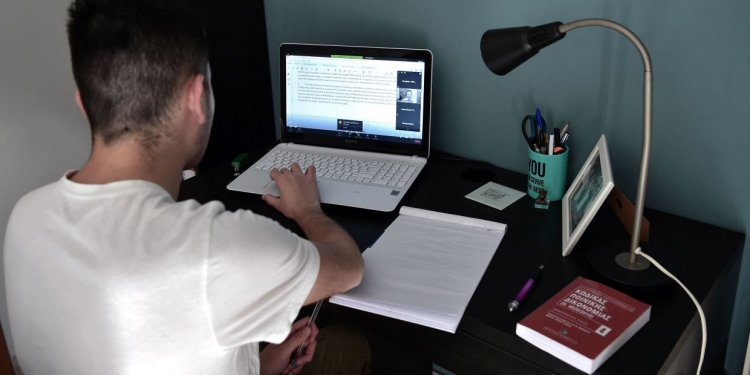 Program Pensijilan Pendidik Google bantu guru kuasai produk Google & kelas maya