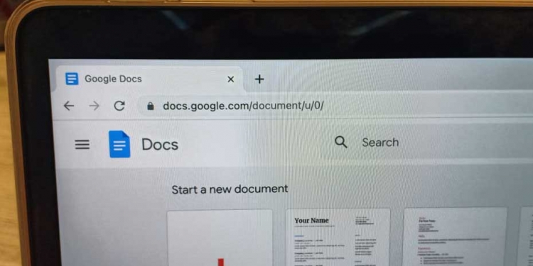Google Docs bantu pengguna balas komen pantas di dokumen dengan Smart Reply